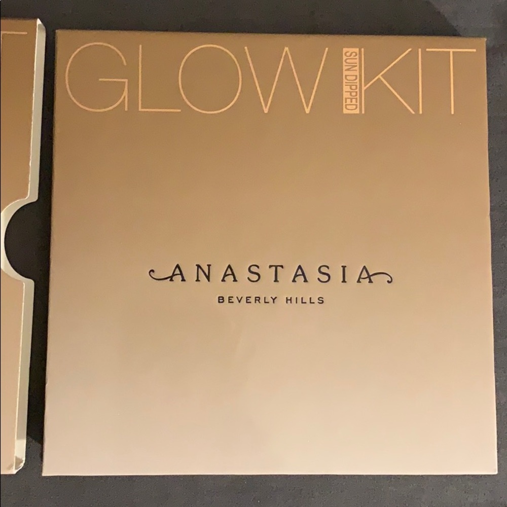 🔥SALE🔥Anastasia Beverly Hills GLOW KITSun Dipped
